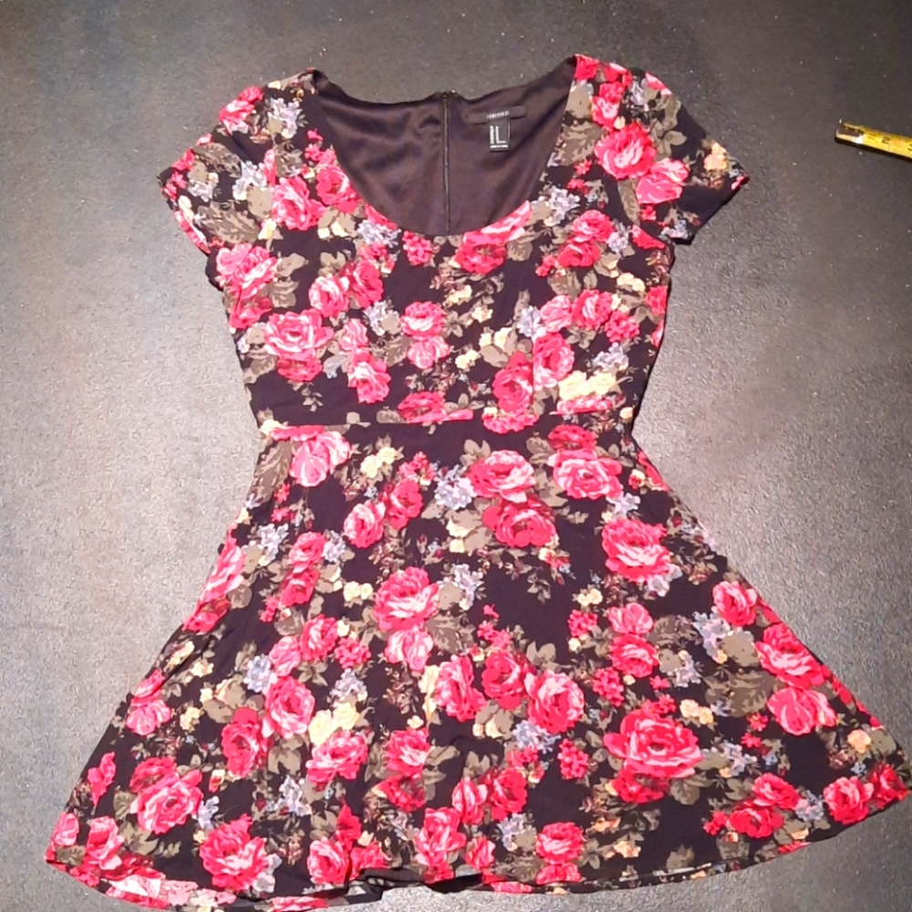 Floral mini dresses